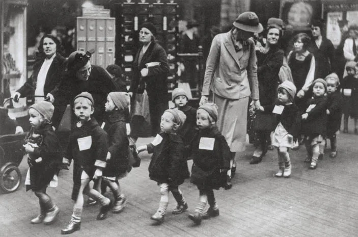 ww2_children_evac_kentish_town