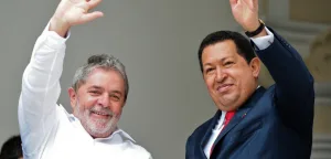 أمريكا اللاتينية: إلى اليمين دُر