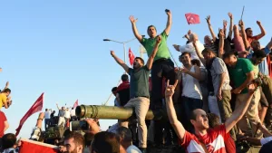 هل تجوز مقارنة المصريين بالأتراك؟
