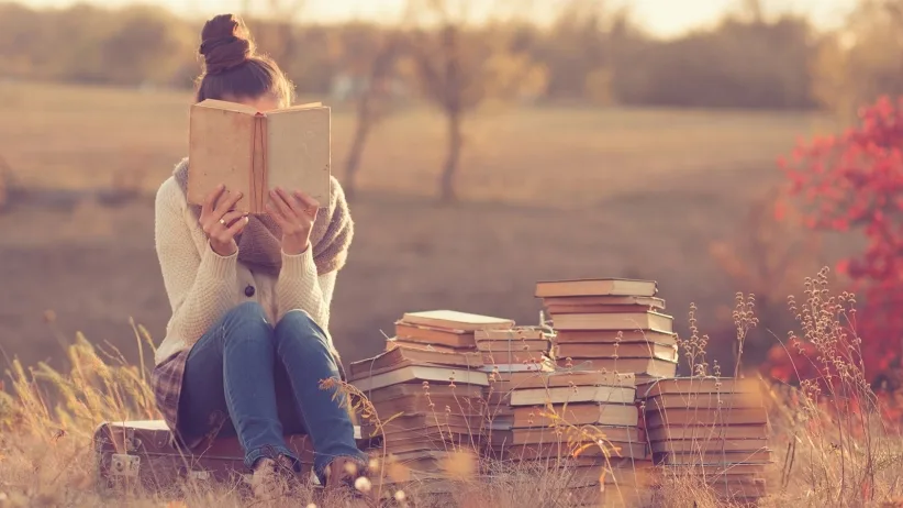 20151006165136-introvert-reading-books-
