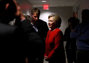 كيف أسقطت استطلاعات الرأي هيلاري كلينتون في الانتخابات؟
