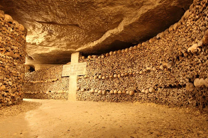 skip-the-line-paris-catacombs-tour-in-paris-147943