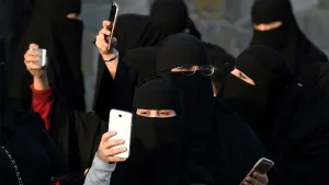 رغم دعمه بالمليارات.. لماذا فشل الإعلام السعودي في صد الحملة ضد المملكة دوليًا؟