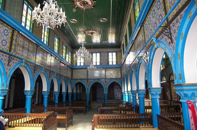 معبد الغريبة