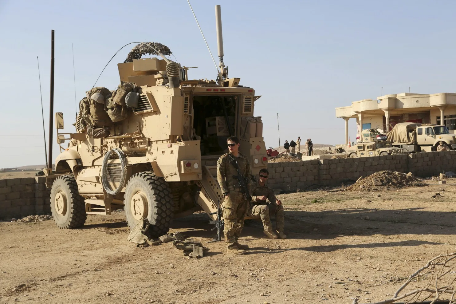 aptopix_iraq_us_troops_21808