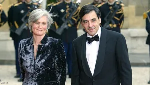 الانتخابات الفرنسية.. هل تمهد التهم الموجهة إلى ماكرون وفيون الطريق إلى لوبان؟