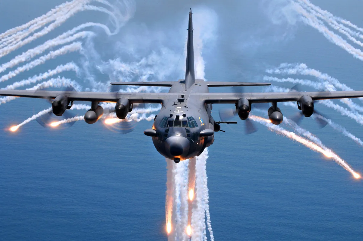 1920px-ac-130h_spectre_jettisons_flares_0