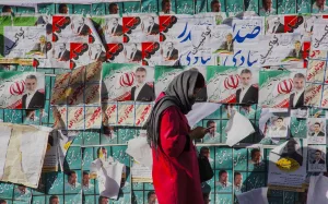 استبعاد نجاد وانقسام المحافظين هل يمهد الطريق أمام روحاني لولاية ثانية؟