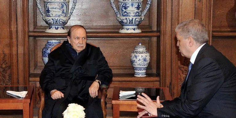 4381999_3_b26e_abelaziz-bouteflika-et-son-premier-ministre_e59d508122723fced91f910be08aef1f