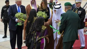 زيارة البشير لسوريا بعد 7 سنوات من العزلة.. 3 تساؤلات في انتظار الإجابة