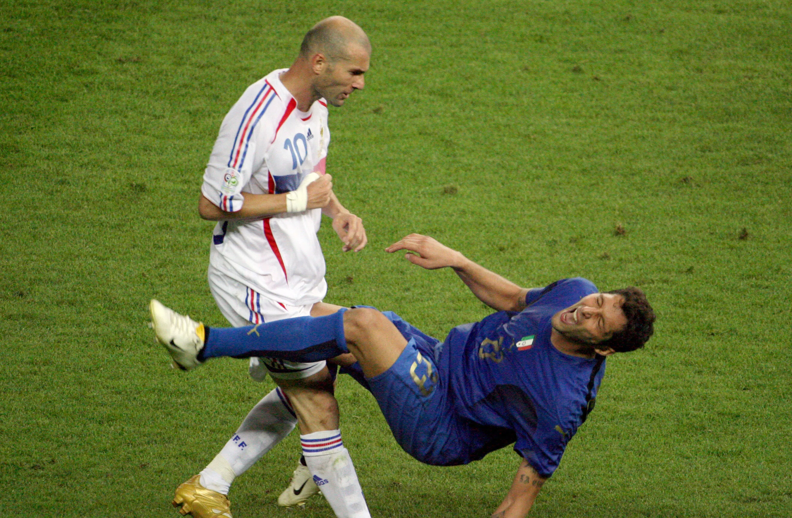 afp_decade-fbl-wc2006-fra-ita-zidane-materazzi_28758249