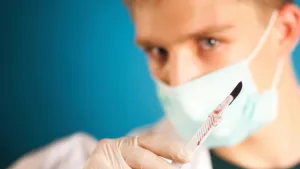 ماذا تعرف عن أغرب العلاجات والممارسات الطبية عبر التاريخ؟