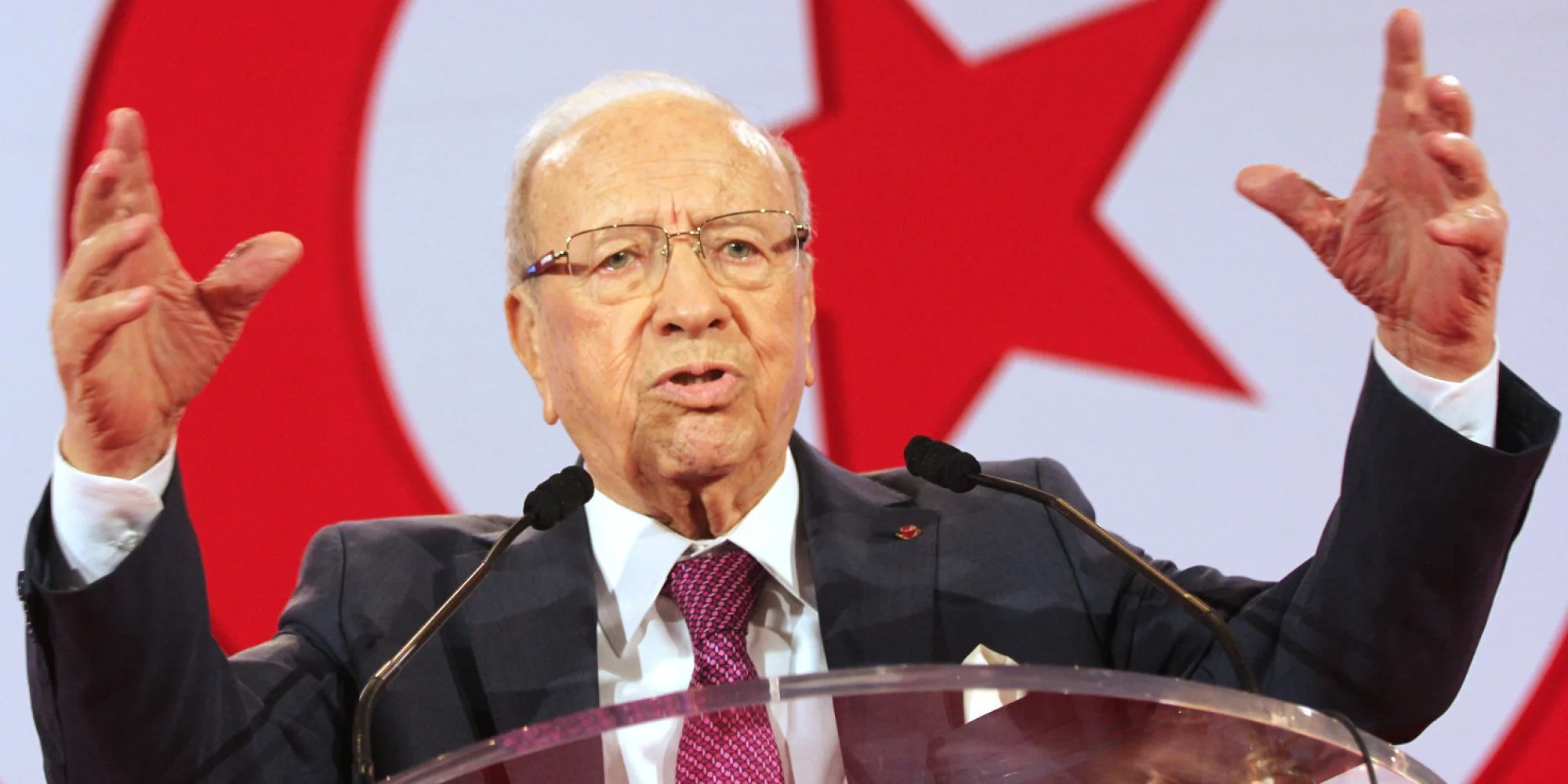 o-beji-caid-essebsi-facebook2