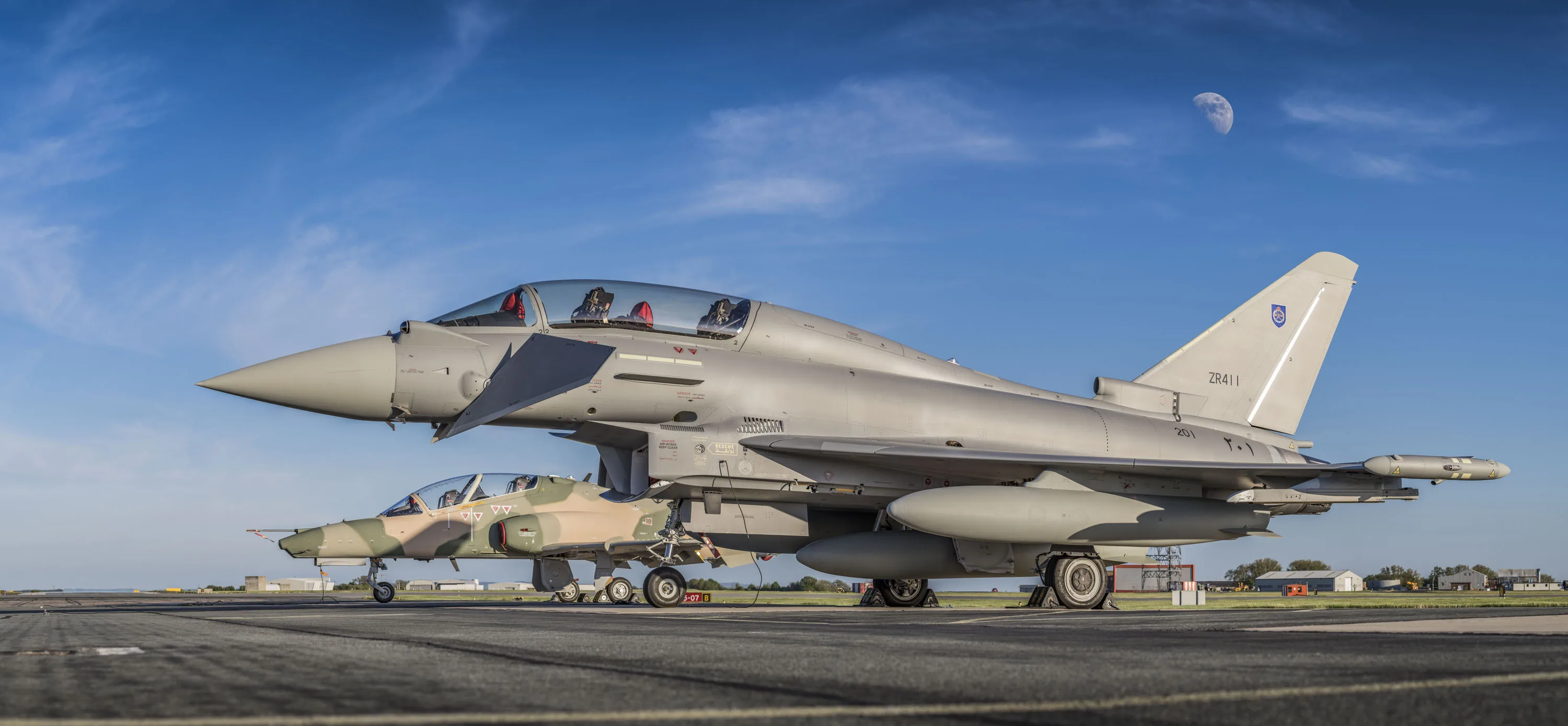 eurofighter_copyright_eurofighterofficial-roll-out-for-first-oman-eurofighter-typhoon-combat-jet-1908