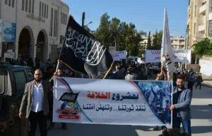 حزب التحرير ينادي بإعادة الخلافة من إدلب.. كيف سيستغل ذلك الروس؟