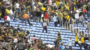 مقتل مشجع جديد.. متى تتوقف ظاهرة العنف في الملاعب الجزائرية؟