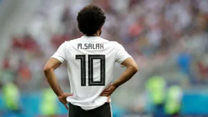 الإندبندنت: إذا اعتزل صلاح سيكون الأمر مؤلمًا له ولمعجبيه ولكنه الخيار الصائب