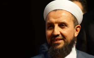 تعرف على الشيخ عبد المتين الذي ضجت إسطنبول لوفاته