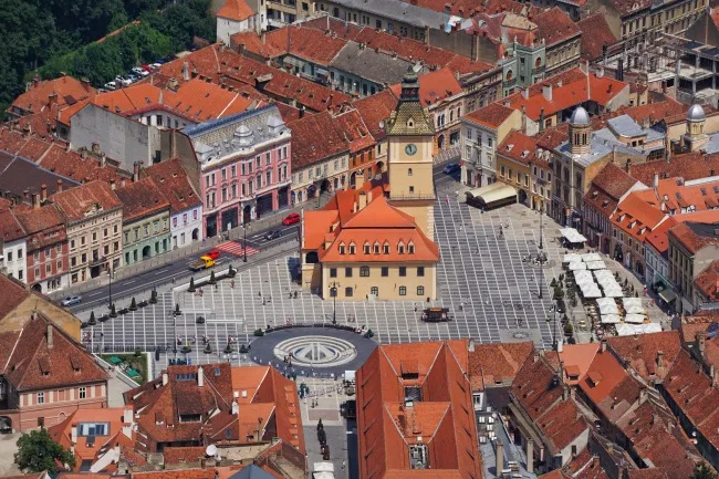 brasov-closer-birds-eye