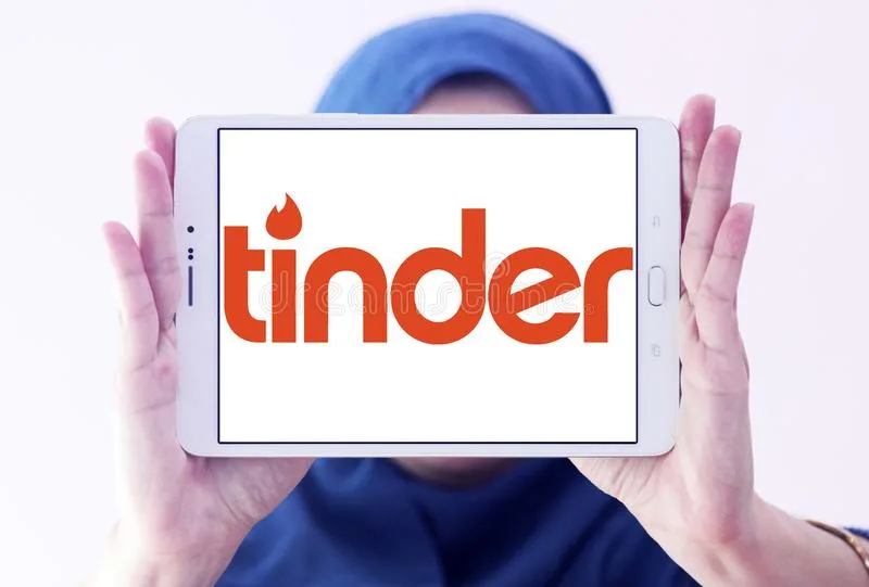 logo-tinder-app-samsung-tablet-holded-arab-muslim-woman-location-based-social-search-mobile-facilitates-103974851