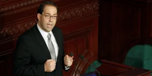 الطريق الثالث المقطوع في تونس