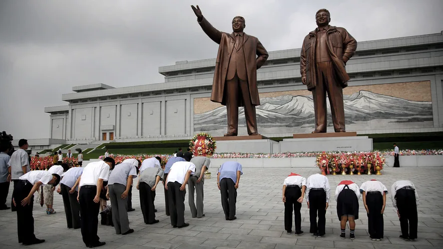 northkorea-statues-132c4e06