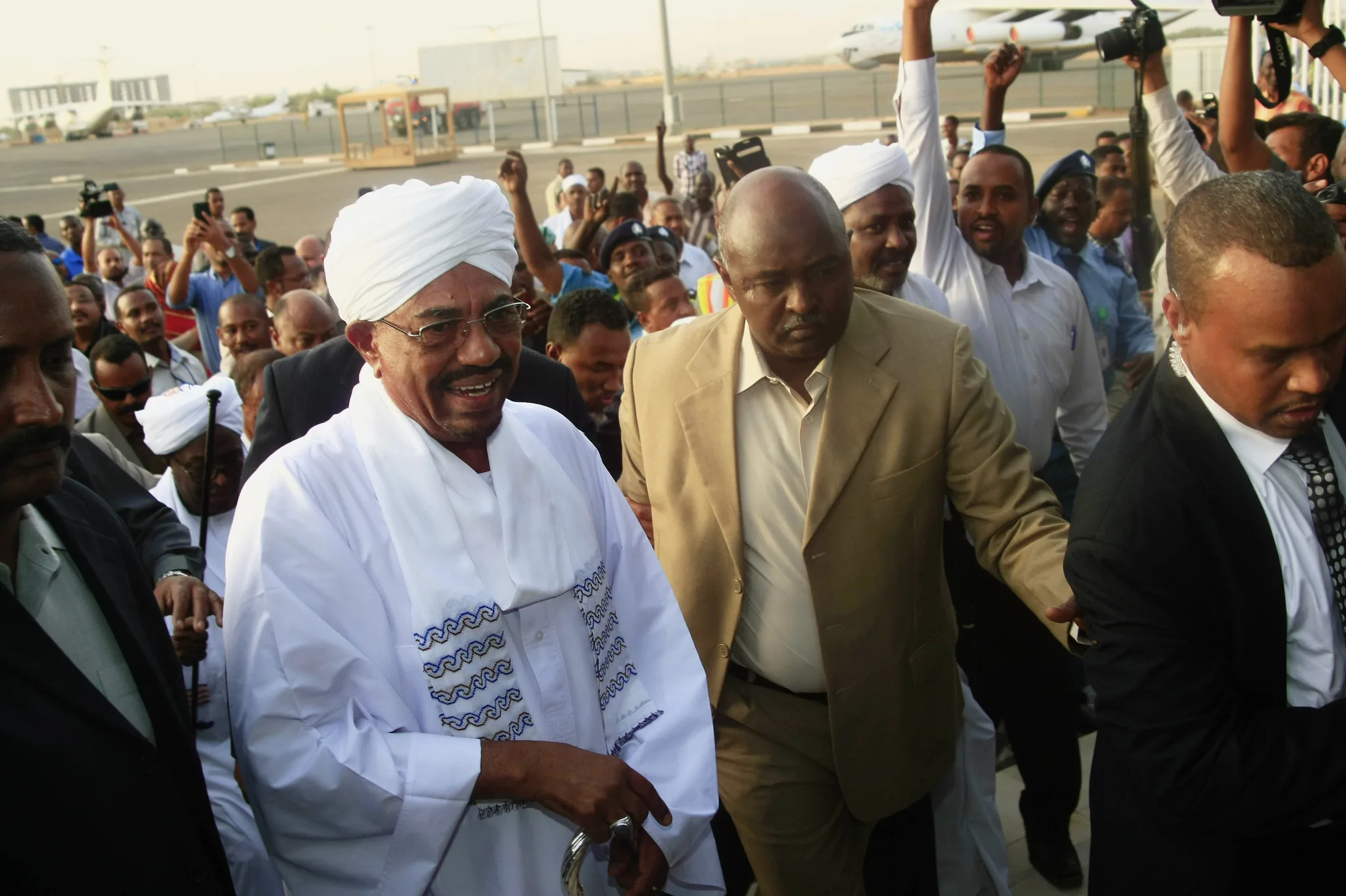 ct-sudan-international-criminal-court-al-bashir-edit-0711-jm-20150709