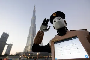 السلطوية 2.0: كيف تقوم السعودية والإمارات بإسكات المعارضة؟