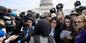 كيف تعمل إلهان عمر على تغيير الحوار حول “إسرائيل” وقلب موازين الحملة الانتخابيّة لسنة 2020؟