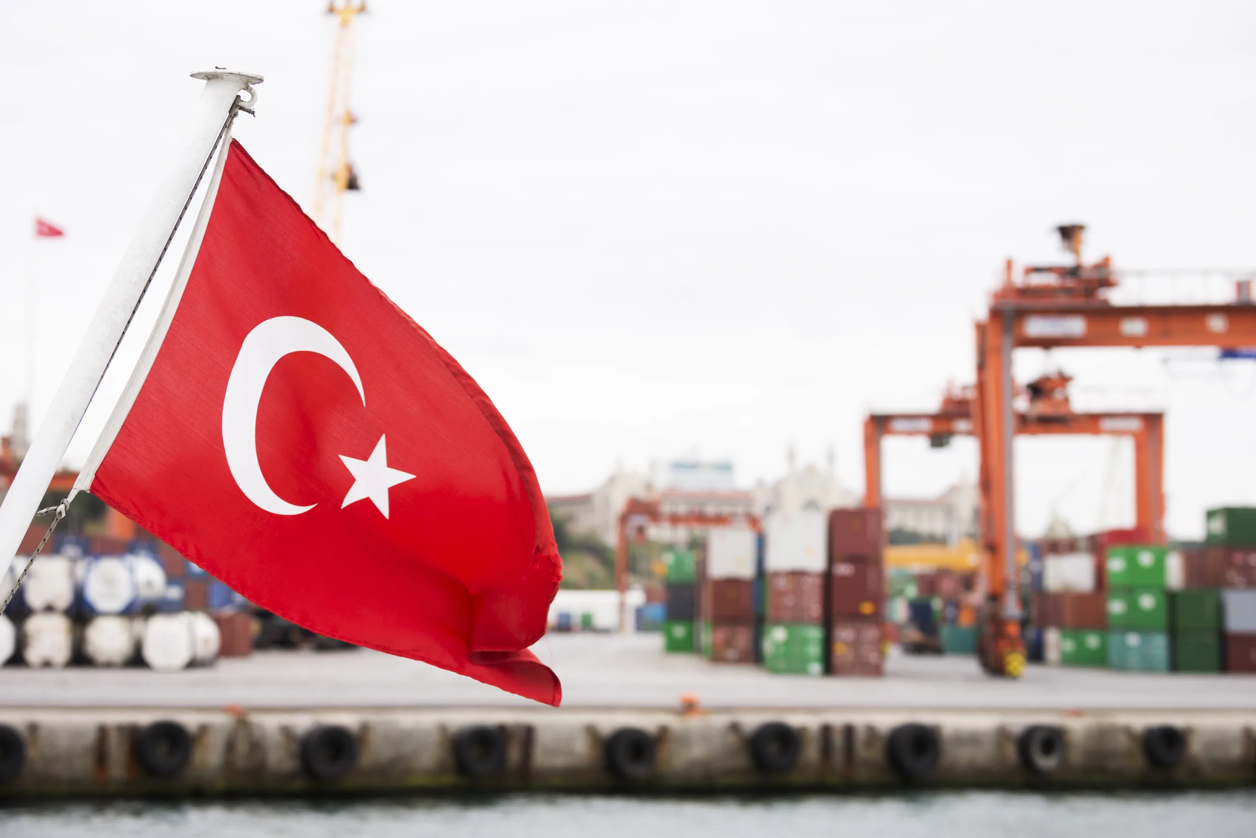 turkey-flag-trading-harbour-commercial-dock