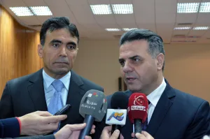 نظام الأسد يضحي بالمزيد من حيتانه لملء خزينته الفارغة