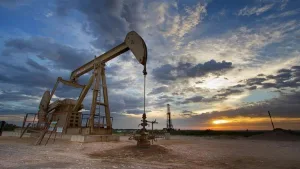 الفاقد 5% من المعروض عالميًا.. بدائل تعويض سوق النفط بعد أزمة أرامكو