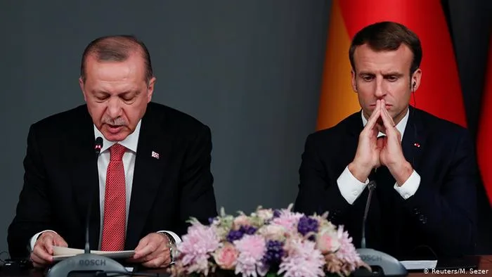 حرب كلامية بين فرنسا وتركيا