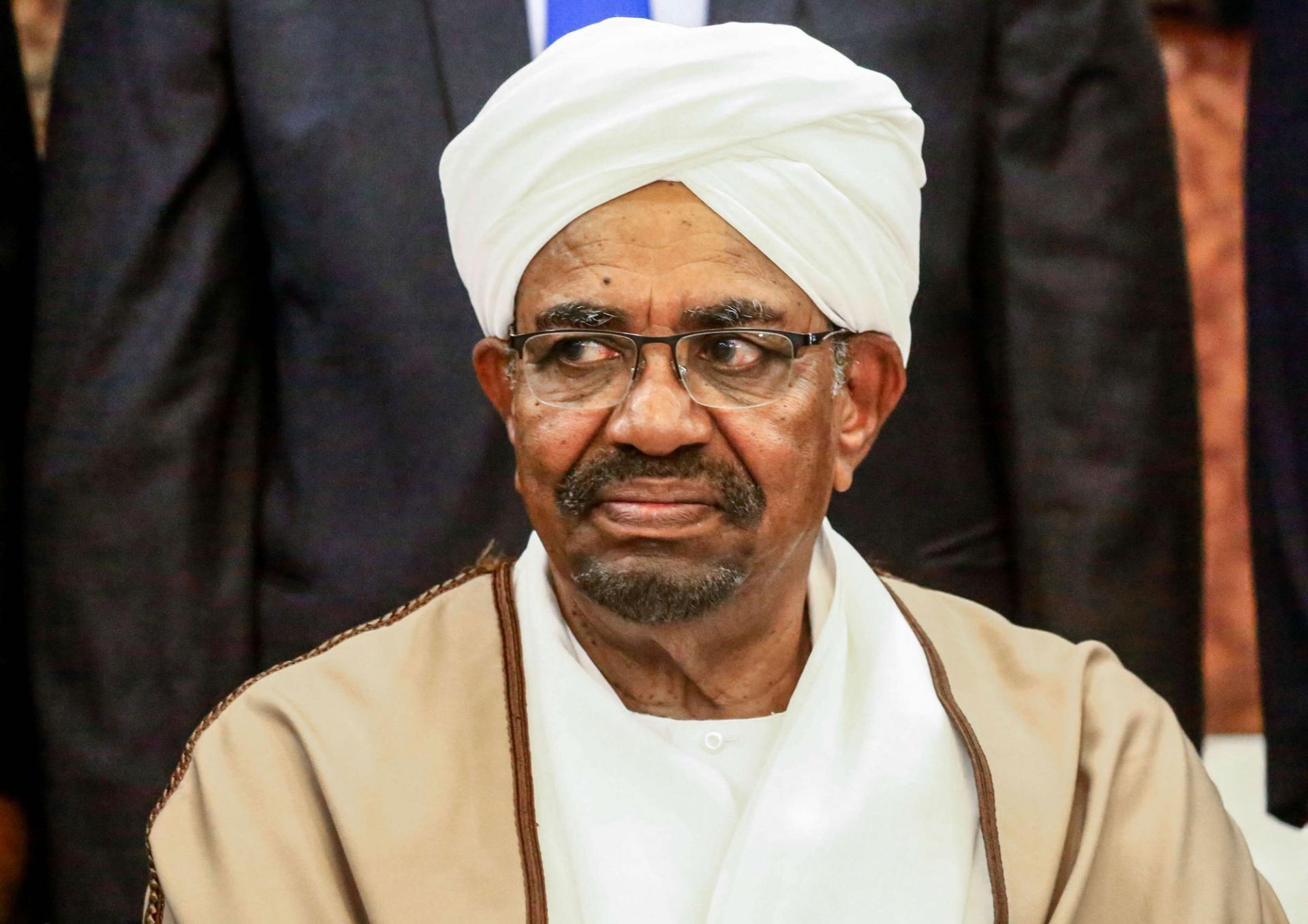 عمر البشير