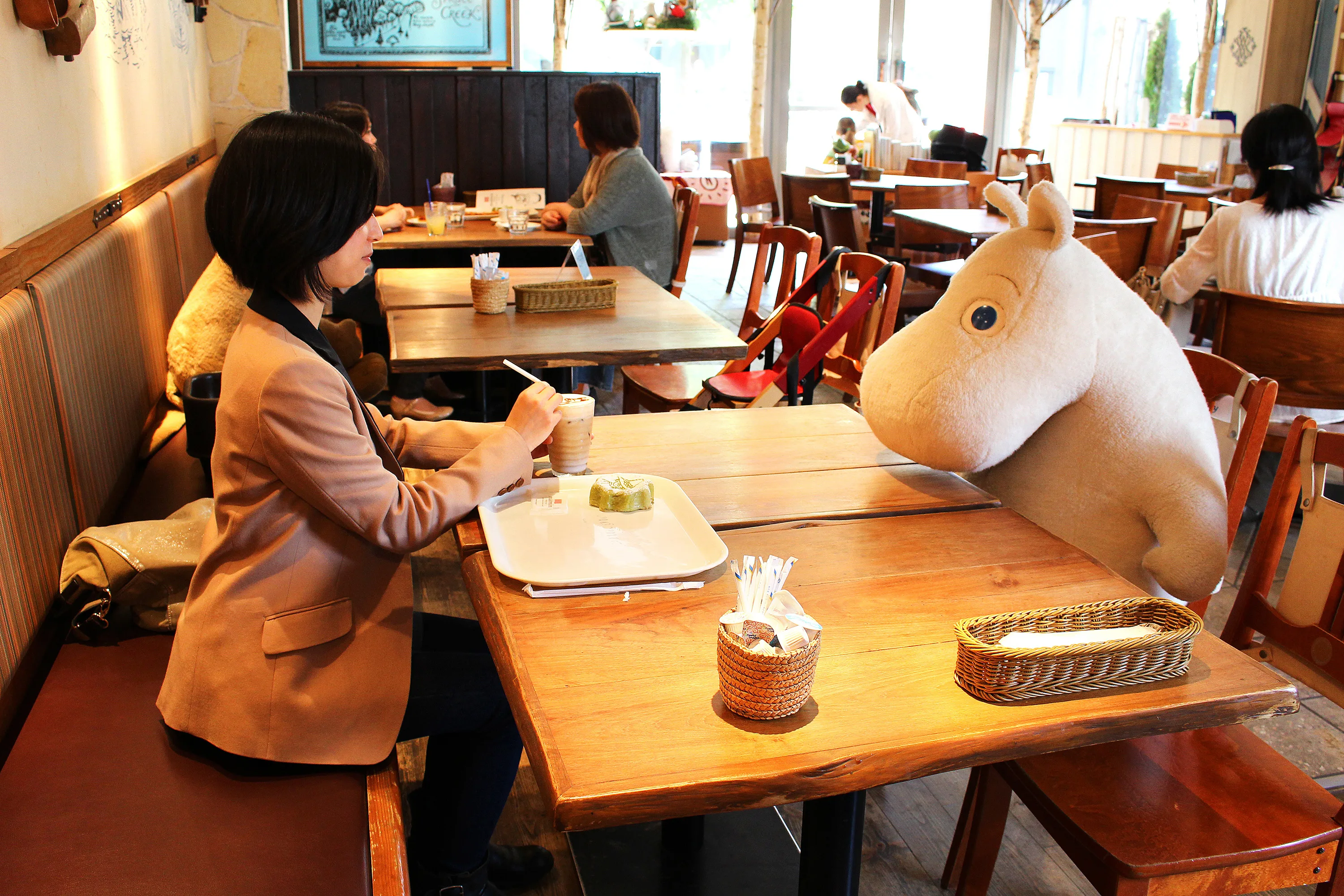 140514111518-moomin-cafe-04