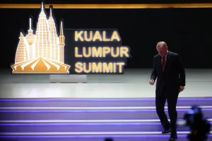 خطة السعودية السرية لتقويض القمة الإسلامية المنافسة