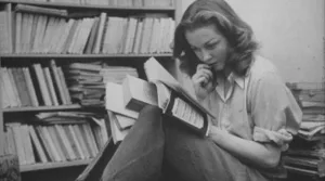 رسائل سيلفيا بلاث: حياة مليئة بالصراع مع الحياة والألم والاكتئاب