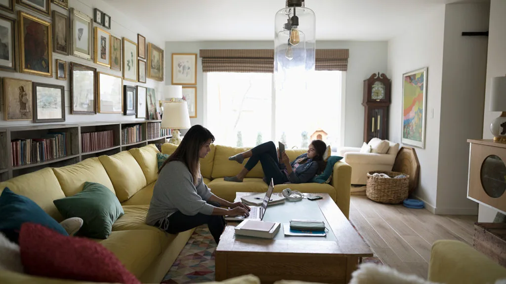 Living_Room_Interior_Family-1296x728-Header-1024x575