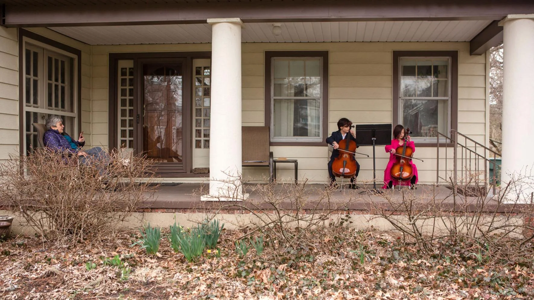 self-isolating-coronavirus-cello-concert-kids