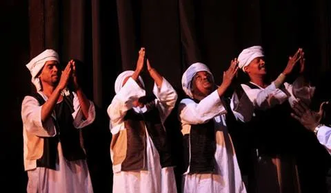 فن الكف.. الصعايدة يحاربون كورونا بالغناء 1 فن الكف