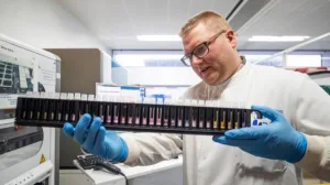 ما هي اختبارات فيروس كورونا التي يحتاجها العالم لتتبع انتشار الجائحة؟