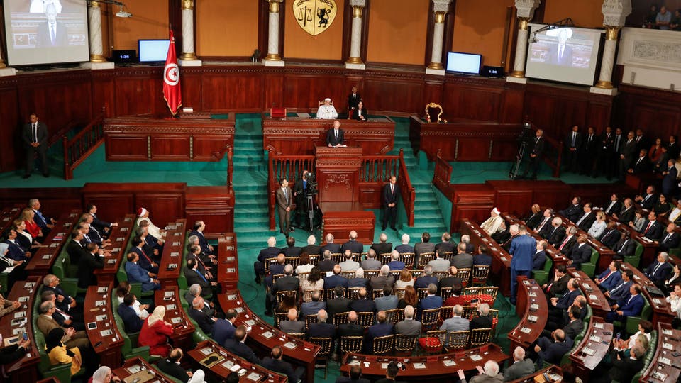 تخشى النهضة تشقق كتل البرلمان