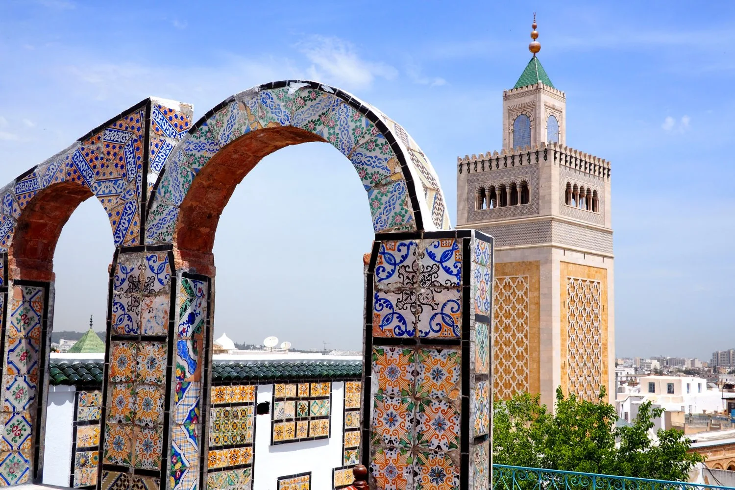 تتمتع تونس بكل المقومات السياحية