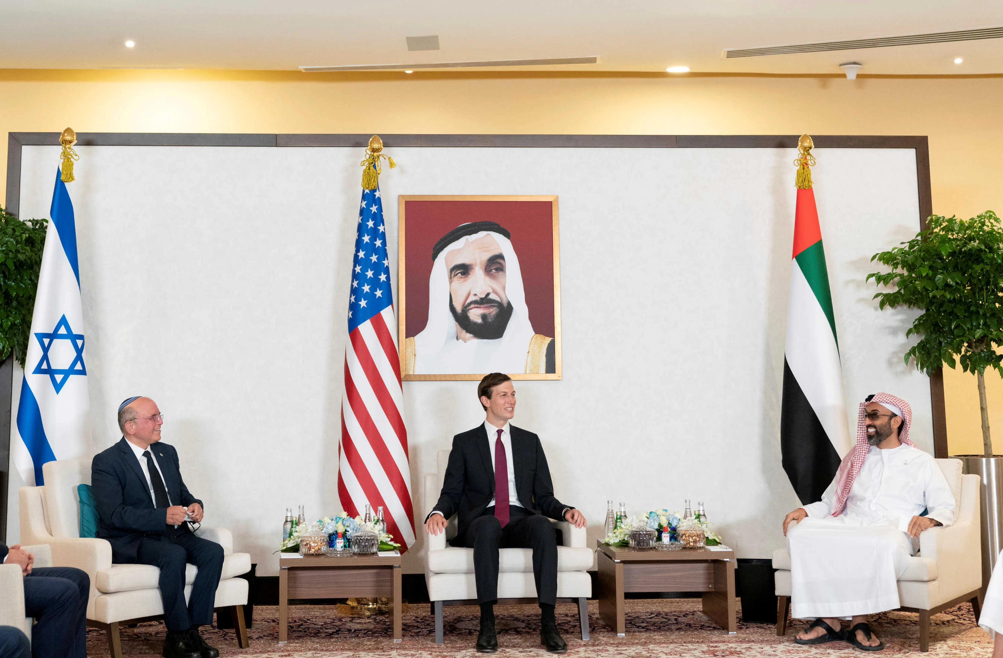 اتفاق العار