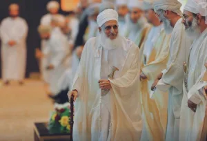 مفتي عُمان الشيخ أحمد الخليلي.. مواقف راسخة في زمن الانبطاح