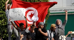 معارك جانبية.. عن تعثر عمليات الإصلاح الكبرى في تونس بعد الثورة