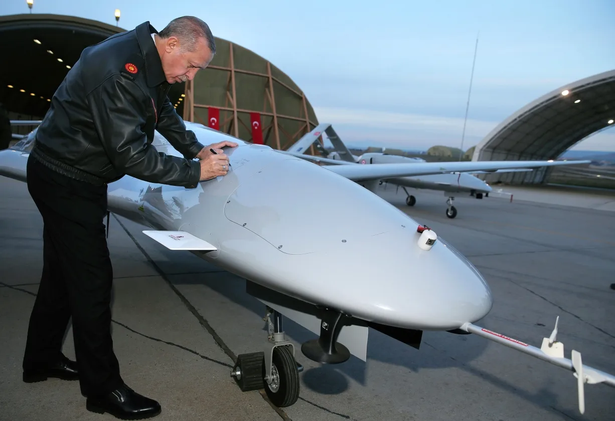 ap_18034653463022-erdogan-autograph-drone-1557788393