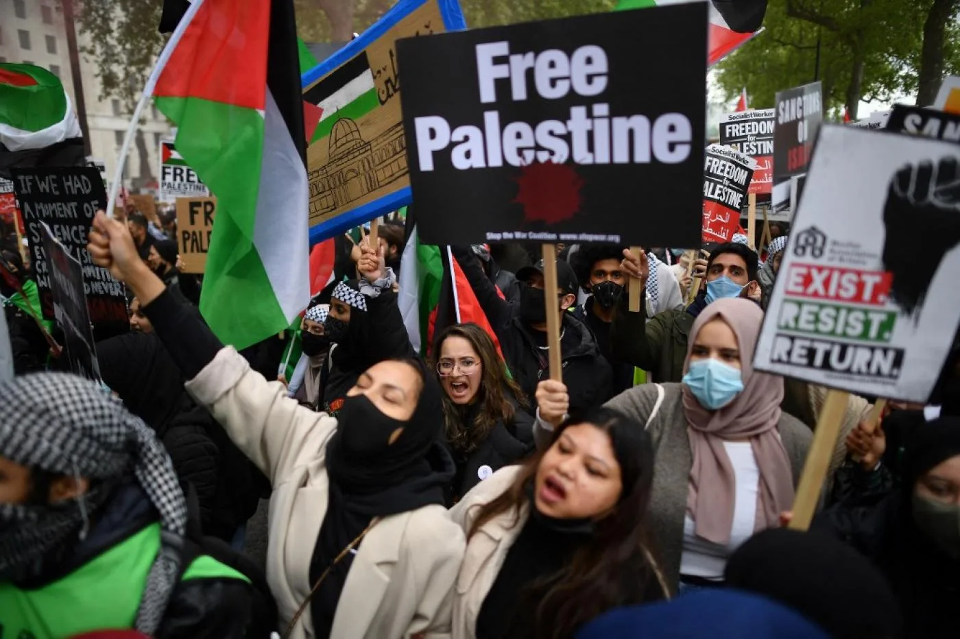 المتظاهرون المؤيدون لفلسطين في وسط لندن يوم 22 من مايو/أيار 2021