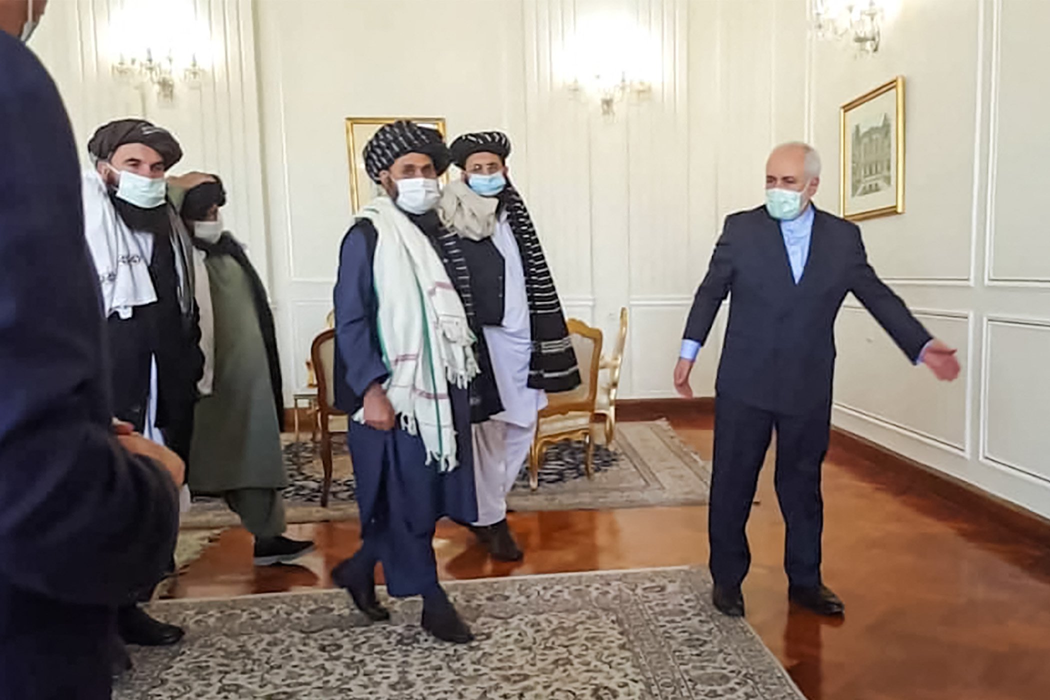 م