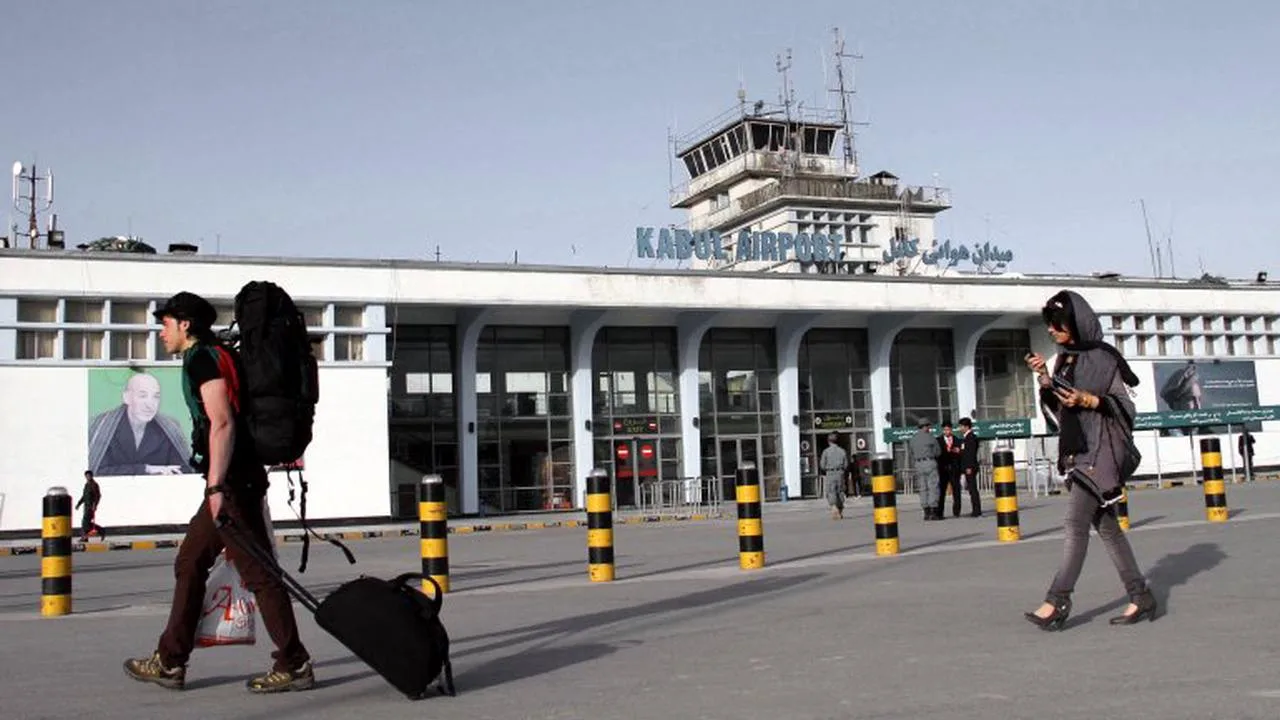 يكتب باسط وأحمد أن تركيا في موقع رئيسي لتوفير الأمن للمطار الرئيسي في أفغانستان في حقبة ما بعد الولايات المتحدة.